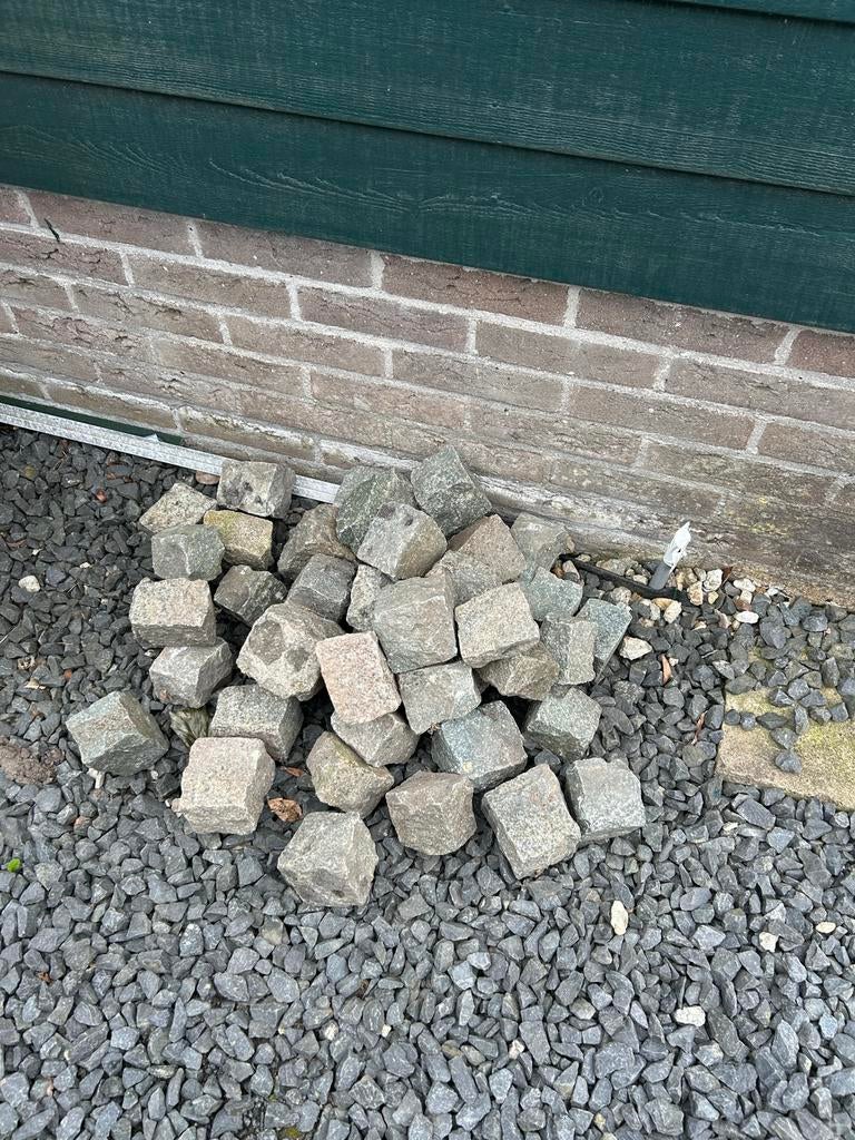 Partij keitjes, Tuin en Terras, Ophalen, Zo goed als nieuw