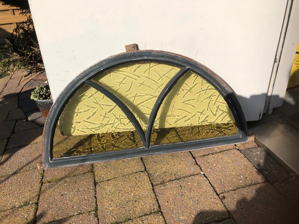 Decoratief stalraam met geel glas, Doe-het-zelf en Verbouw, Glas en Ramen, Ophalen, Gebruikt, Minder dan 80 cm, 80 tot 120 cm