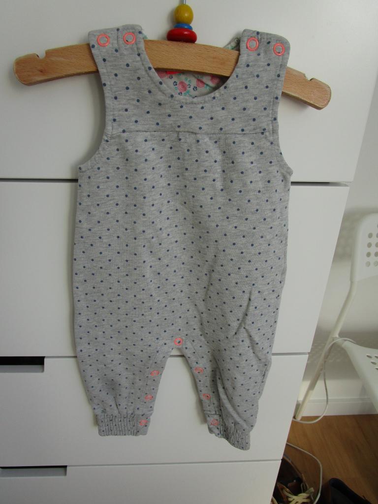 Hema - comfortabele tuinbroek maat 62, Kinderen en Baby's, Babykleding | Maat 62, Broekje, Meisje, Ophalen of Verzenden, Zo goed als nieuw