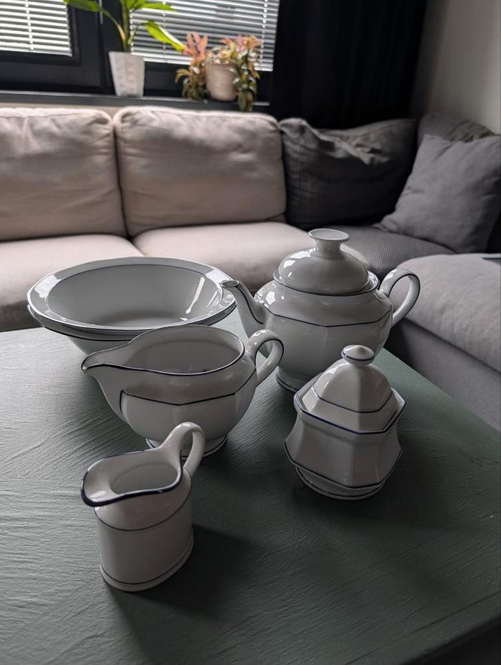 Servies winterling marktleuthen bavaria, Huis en Inrichting, Keuken | Servies, Overige typen, Overige stijlen, Porselein, Ophalen of Verzenden