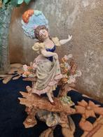 Antiek Saksisch Dresden Porseleinen Beeldje Dame met Parasol, Ophalen of Verzenden