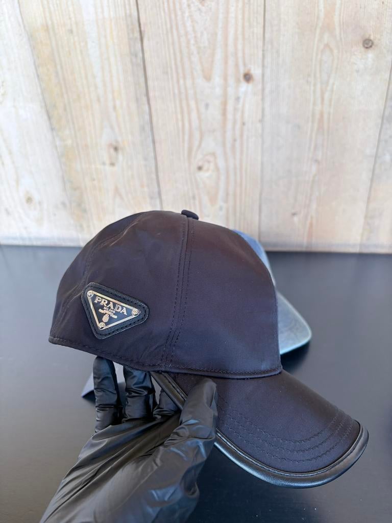 Prada Re-Nylon Baseball pet - Niewstaat Zwart, Ophalen of Verzenden, Nieuw, One size fits all, Pet
