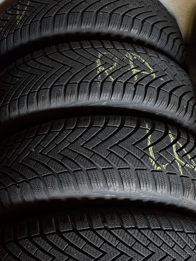 Winterbanden op velg Vredestein Wintrac 205/60/R16, Ophalen, 16 inch, Banden en Velgen, 205 mm