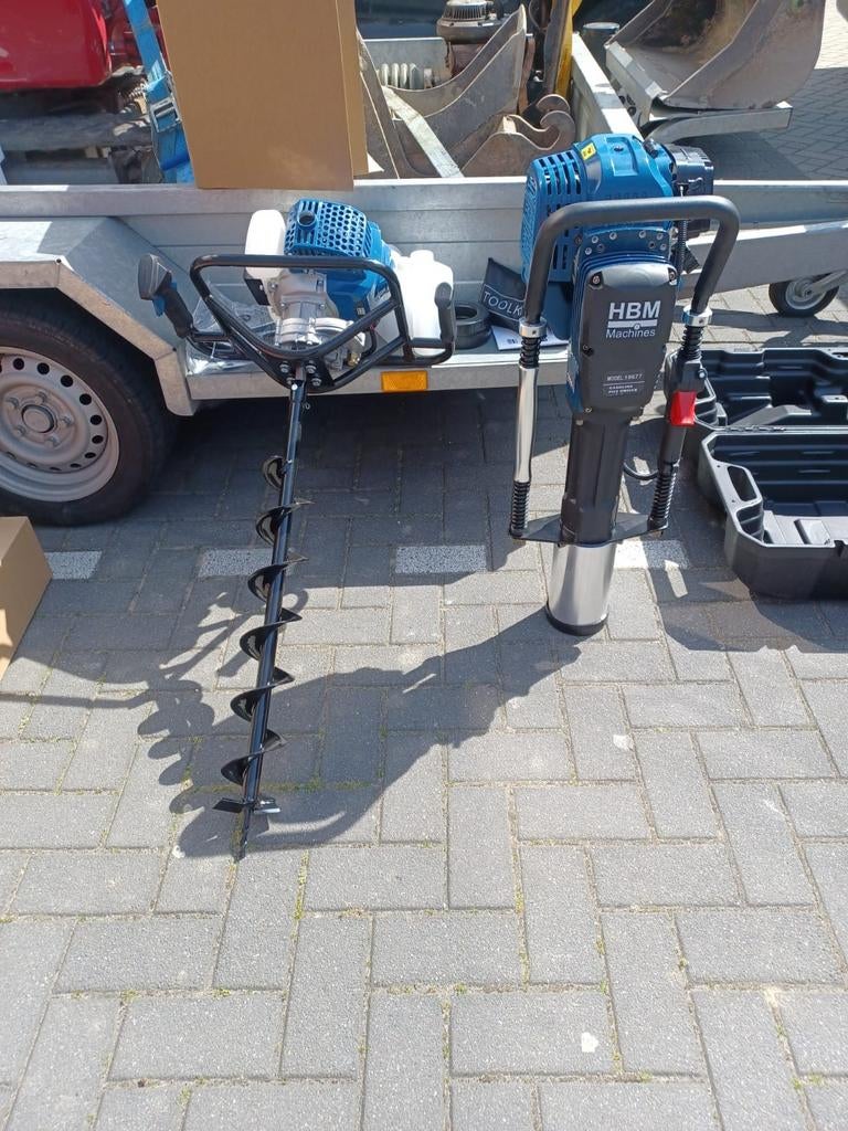 Grondboor palenrammer te huur, Ophalen