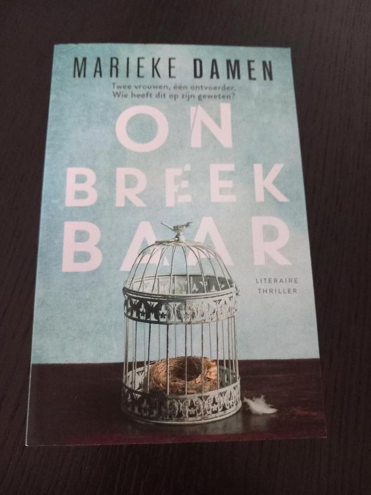 Onbreekbaar - Marieke Damen, Boeken, Thrillers, Zo goed als nieuw, Nederland, Ophalen of Verzenden