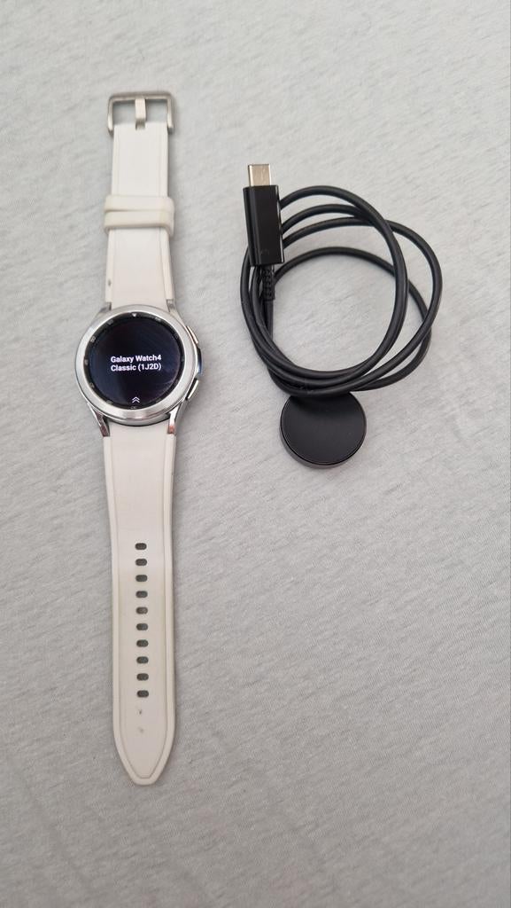 Samsung Galaxy Watch 4 Classic Zilver, Sieraden, Tassen en Uiterlijk, Smartwatches, Ophalen of Verzenden, Samsung, Waterdicht