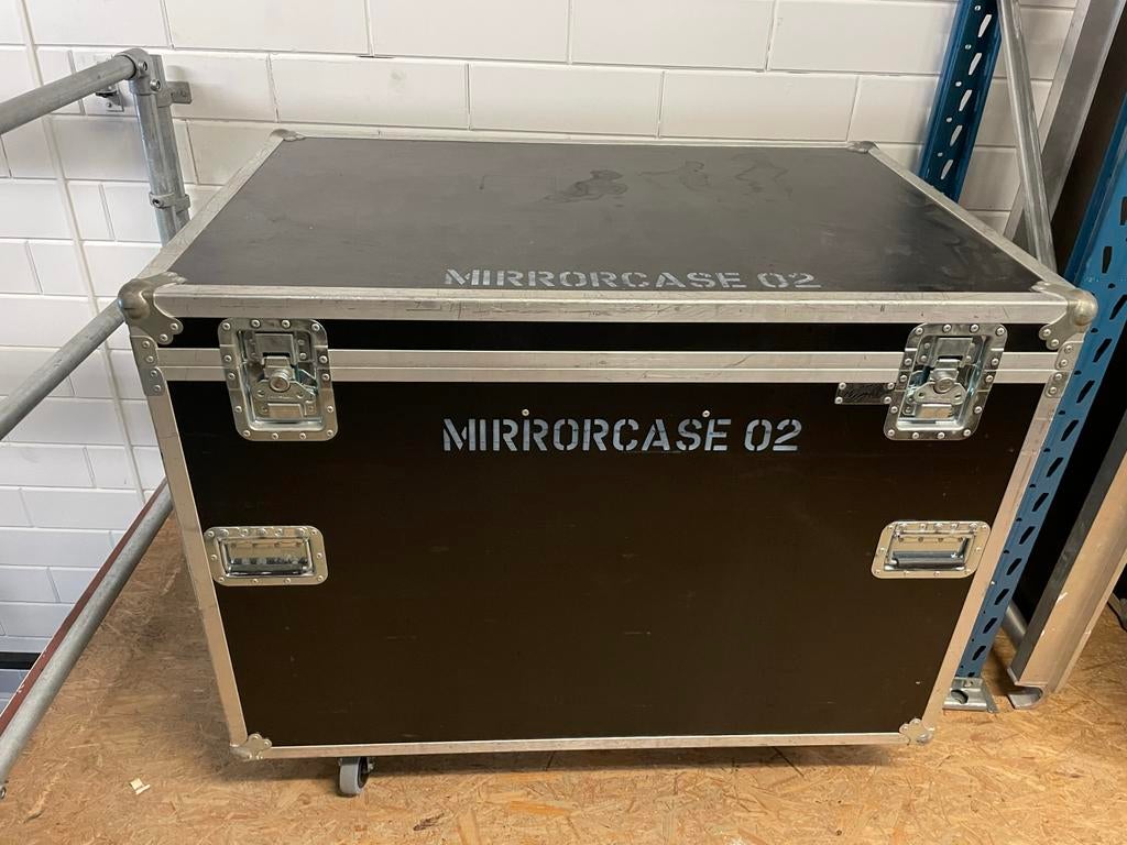 Flightcase met 6x make-up spiegel (2 stuks aanwezig), Ophalen, Gebruikt, Overige instrumenten, Flightcase