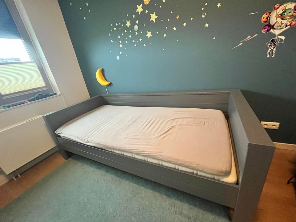 Woood bedbank Dennis (Wehkamp)  - Zo goed als nieuw, Huis en Inrichting, Slaapkamer | Bedden, Ophalen, 90 cm, Eenpersoons, Zo goed als nieuw