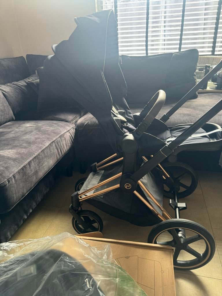 Cybex Priam 2 kinderwagen met ongebruikte reiswieg, Kinderen en Baby's, Kinderwagens en Combinaties, Ophalen of Verzenden, Zo goed als nieuw