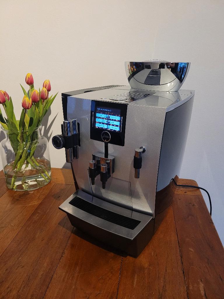 Jura XJ9.3 Gereinigd & Gereviseed, Witgoed en Apparatuur, Ophalen, Gemalen koffie, 10 kopjes of meer, Koffiemachine