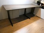 Bureau zwart walnoot in hoogte verstelbaar als nieuw, Huis en Inrichting, Bureaus, Ophalen, In hoogte verstelbaar, Zo goed als nieuw