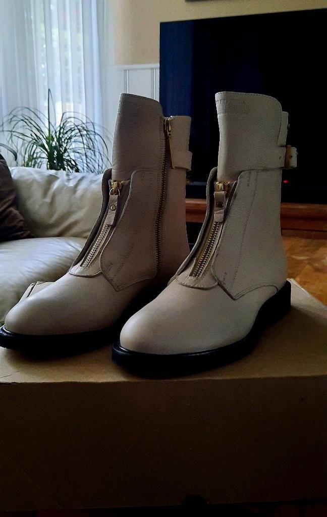 nieuwe Fred de la Bretoniere laarzen, maat 39, Kleding | Dames, Schoenen, Nieuw, Lage of Enkellaarzen, Beige, Ophalen of Verzenden