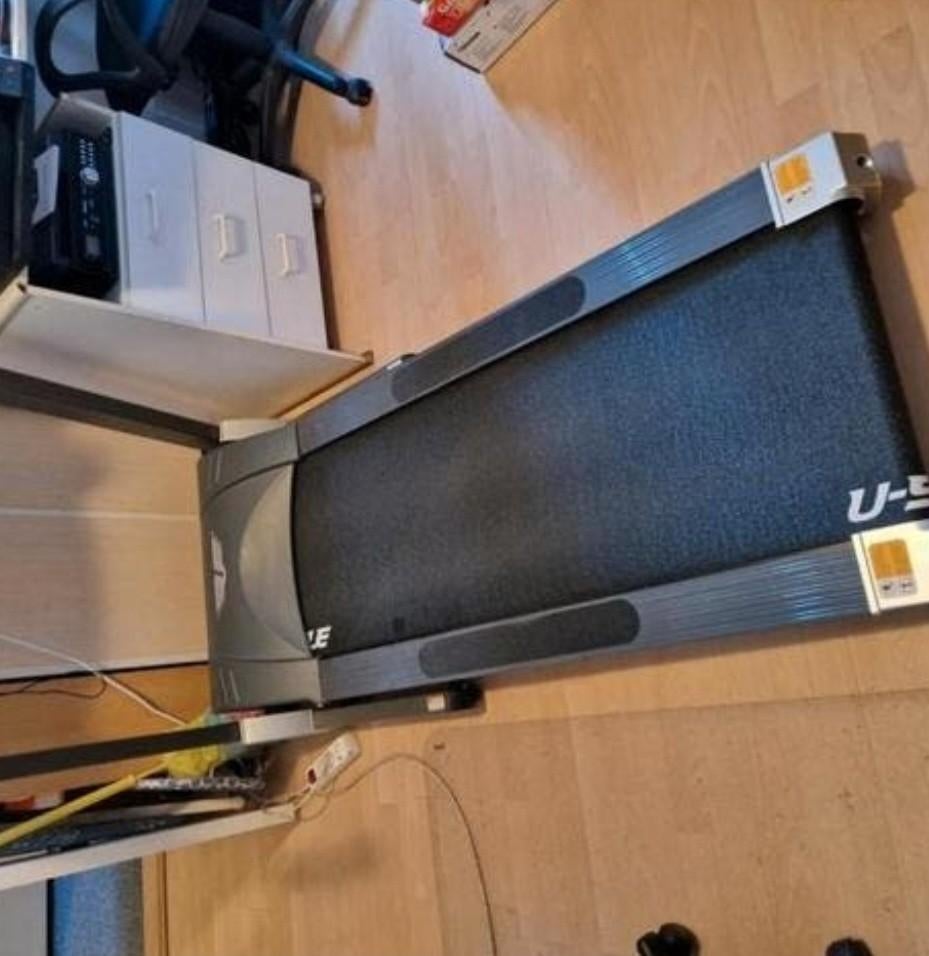 Loopband als nieuw en degelijke kwaliteit inklapbaar, Sport en Fitness, Loopsport en Atletiek, Ophalen, Zo goed als nieuw, Overige typen