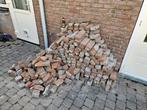 Partij bakstenen. Kar kan er direct naast., Tuin en Terras, Grind, Keien en Split, Ophalen