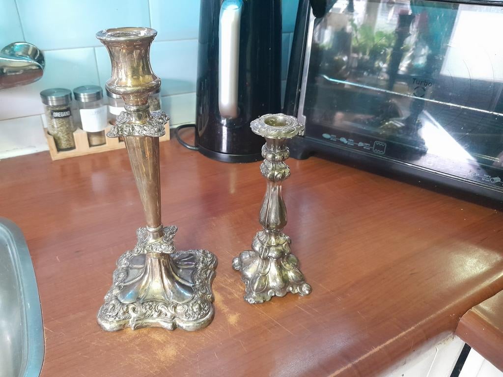 2 zware kandelaars verzilverd, Ophalen of Verzenden