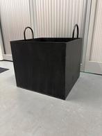 Zwarte metalen houtbak, Ophalen, Zo goed als nieuw, Vrijstaande haard, Houthaard