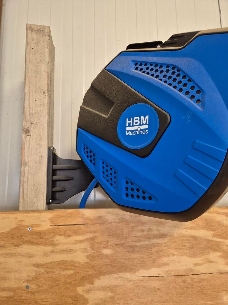 Automatische 20 meter luchtslanghaspel, 100 liter of meer, Ophalen, Zo goed als nieuw