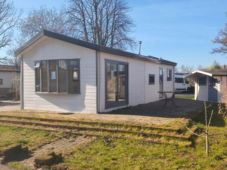 Te koop fraai Chalet op eigen grond te Culemborg, Caravans en Kamperen, Stacaravans, Ophalen