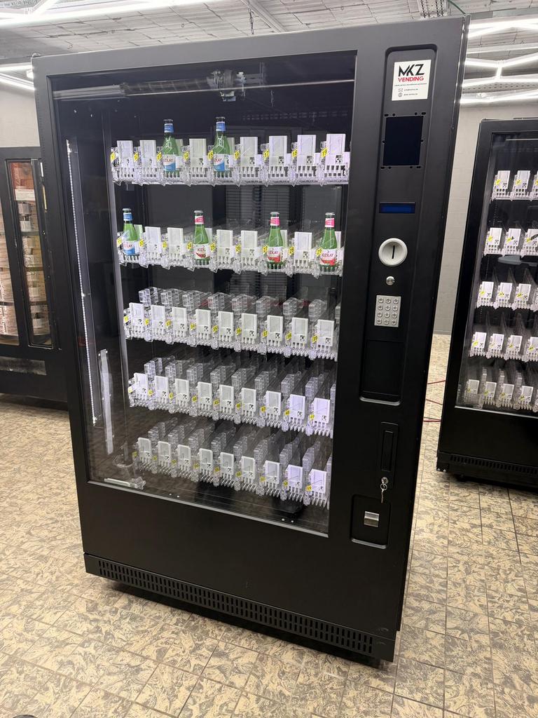 Vendo drankautomaat met liftsysteem, brede uitvoering, Verzamelen, Ophalen of Verzenden, Zo goed als nieuw