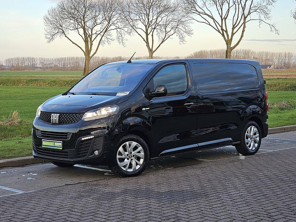 FIAT SCUDO 1.5 l2 navi airco euro6!, Auto's, Gebruikt, Euro 6, Zwart, Bedrijf
