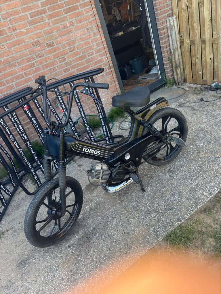 Tomos 65 cc, Fietsen en Brommers, Brommers | Tomos, Zo goed als nieuw, Standard, Maximaal 45 km/u, Ophalen