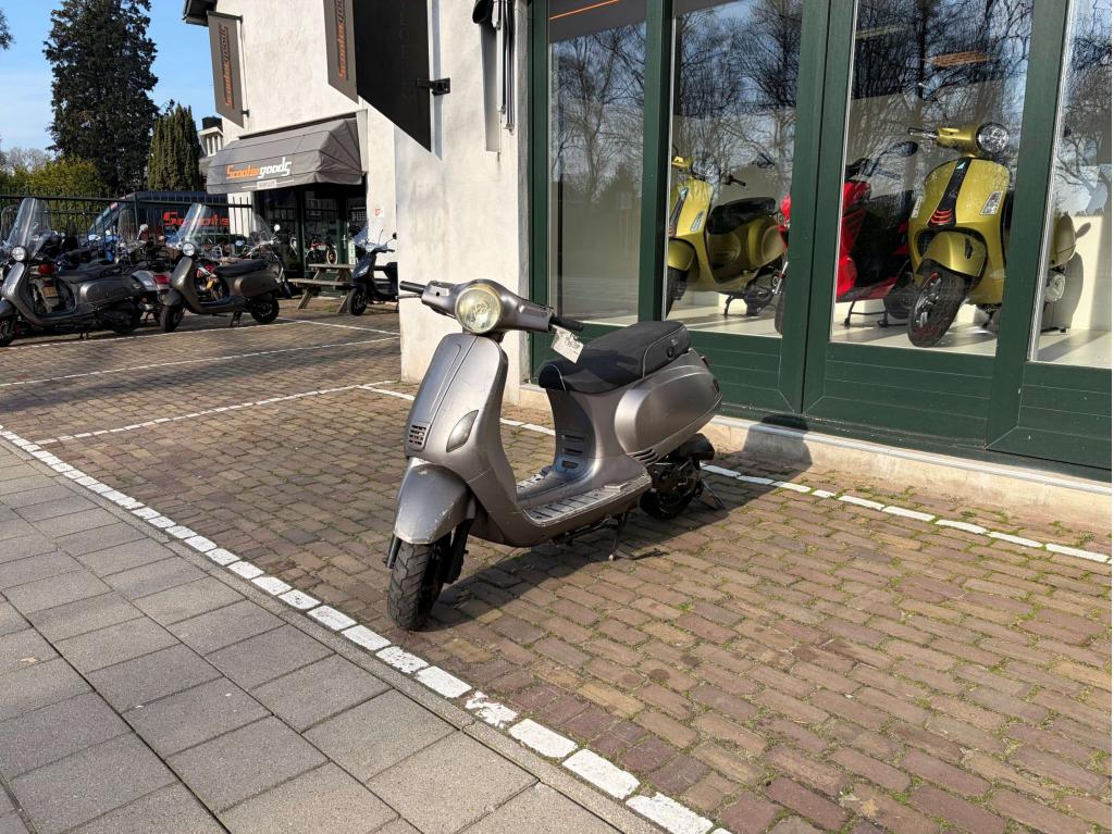 IVA Lux | Snor | 2012 | Opknapper, Gebruikt, Benzhou-iap@benzhougroup.com, Ophalen of Verzenden, Benzine