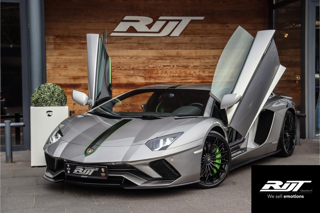 Lamborghini Aventador S 6.5 V12 LP740-4 *AchterasbesturingCe, Auto's, Lamborghini, Automaat, Gebruikt, Zwart, 12 cilinders
