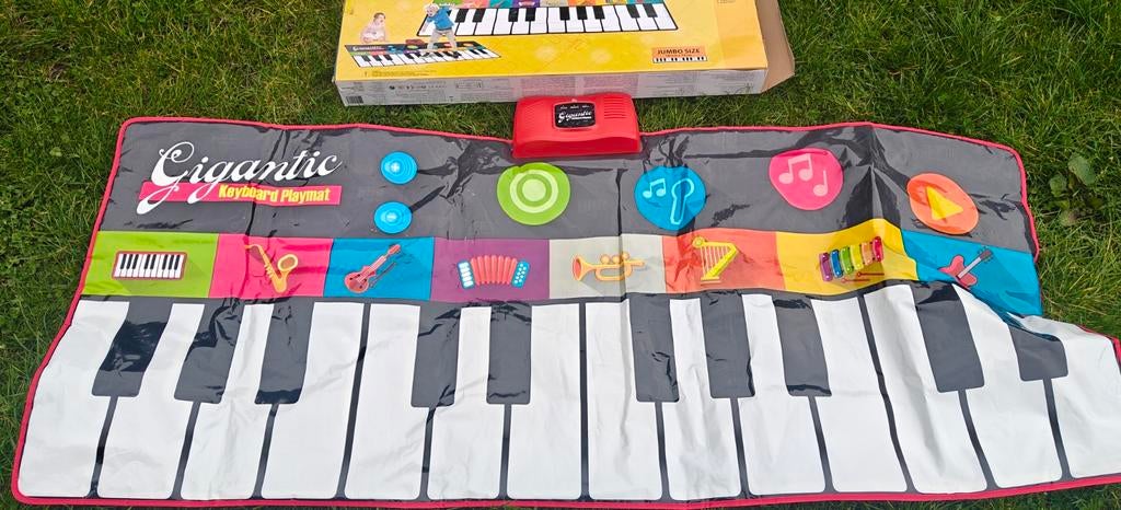 Gigantic Keyboard Playmat, Ophalen of Verzenden, Zo goed als nieuw, Overige typen
