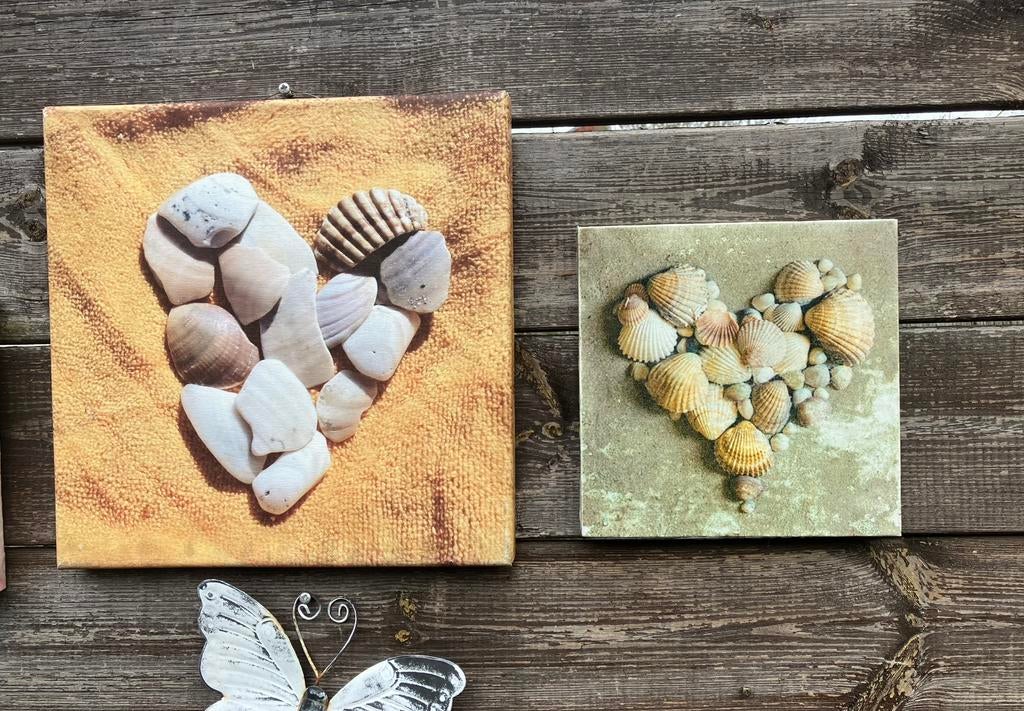 Canvas doeken met schelpen HARTEN Stranddecoratie 🐚, Ophalen of Verzenden, Zo goed als nieuw