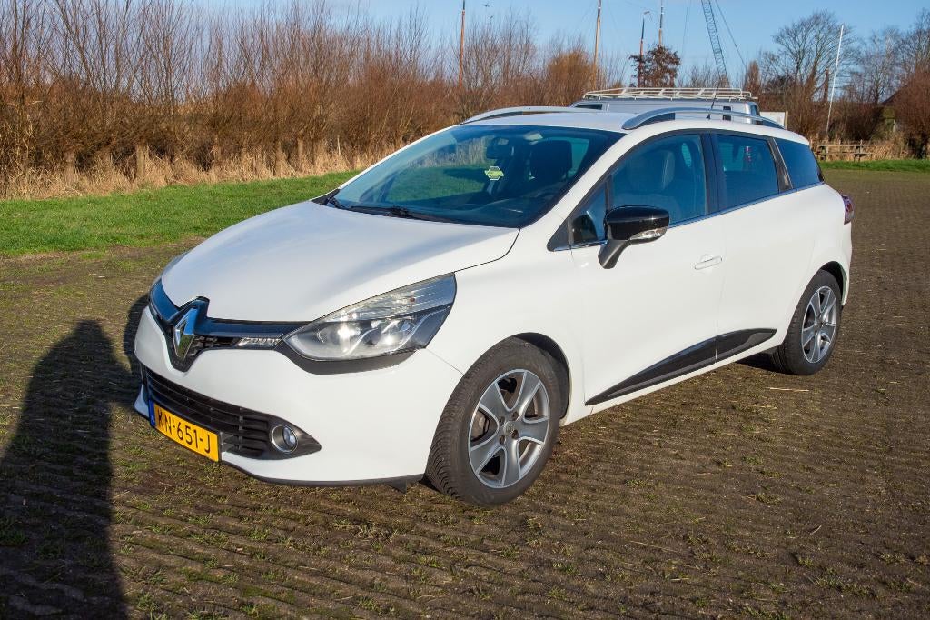 Renault Clio Estate 0.9 TCe Night & Day |  99.084 km | 2016, Voorwielaandrijving, 898 cc, Stof, 580 kg