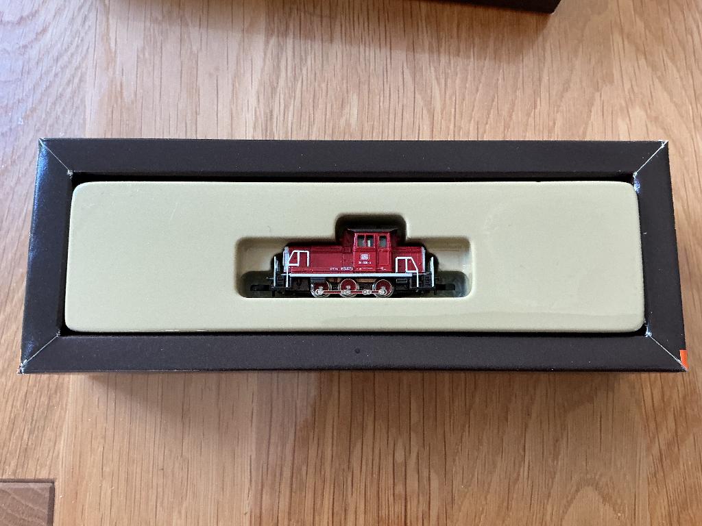 Marklin Miniclub Spoor Z Electrische Locomotief DB 8865., Wisselstroom, Locomotief, Ophalen of Verzenden, Zo goed als nieuw