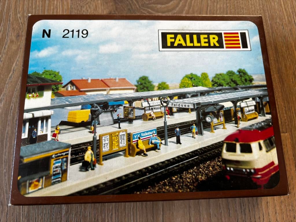 Faller N 2119 Perron N-schaal, Hobby en Vrije tijd, Modeltreinen | N-Spoor, Ophalen of Verzenden, Zo goed als nieuw