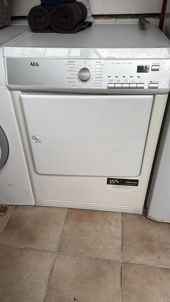 AEG wasdroger, Ophalen, 6 tot 8 kg, Gebruikt, Luchtafvoer