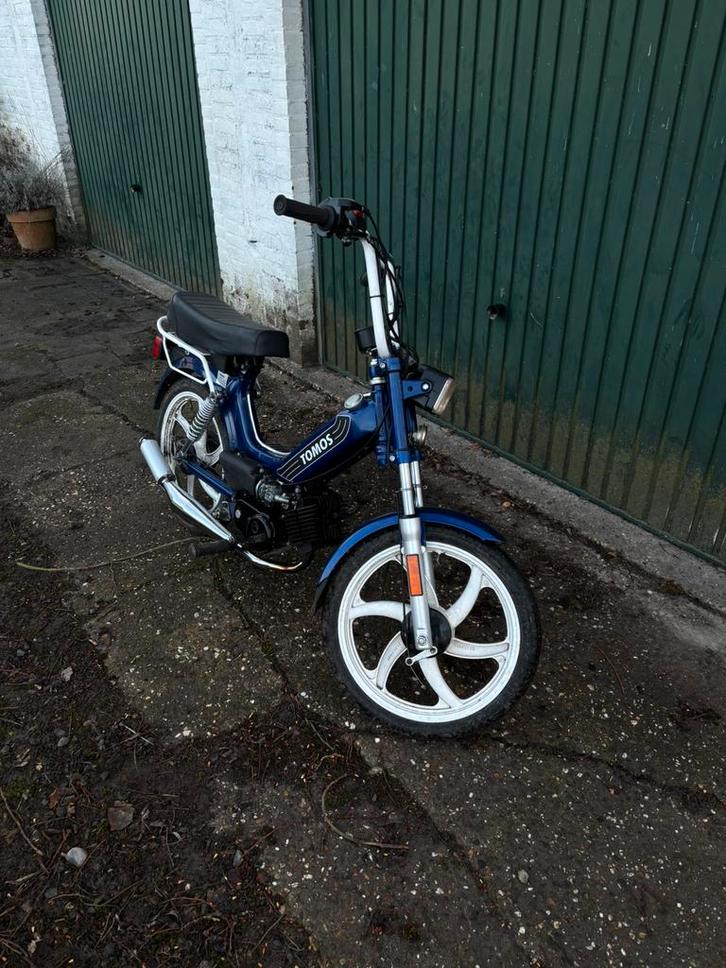 Tomos luxe e-start, Fietsen en Brommers, Brommers | Tomos, Gebruikt, Overige modellen, Maximaal 45 km/u, Ophalen