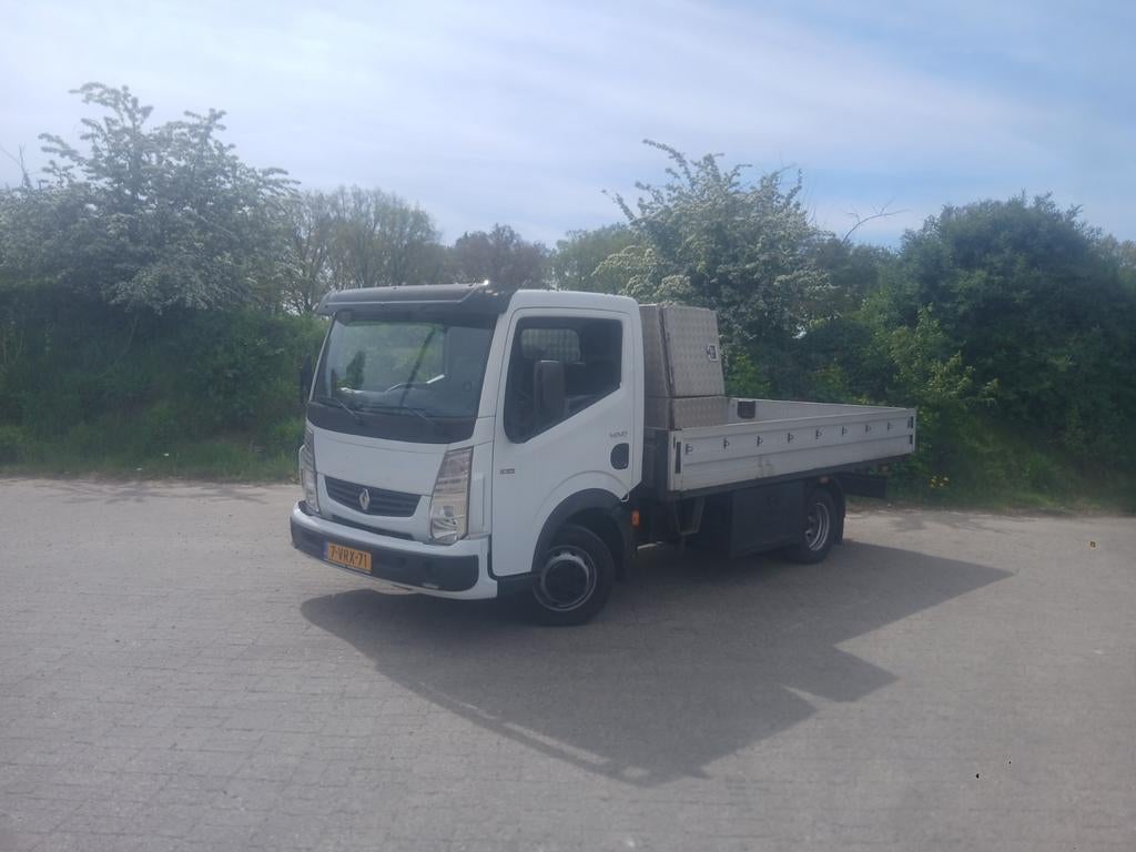 Renault Maxity 2008 Nissan Cabstar, 13 km/l, 4 cilinders, Renault, Wit