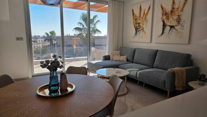 Te huur: Nieuw en luxe 6p appartement Los Alcázares, Vakantie, Vakantiehuizen | Spanje, Costa's overige, Appartement, Dorp, Aan zee