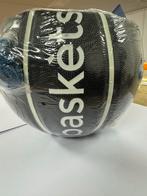 Nieuwe Baskéts basketbal - Zwart met wit, Sport en Fitness, Ophalen of Verzenden, Nieuw, Bal
