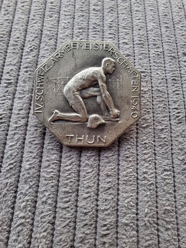 Oude Zwitserse Leger Speld 1940, Thun, Verzamelen, Militaria | Tweede Wereldoorlog, Ophalen of Verzenden, Nederland, Embleem of Badge