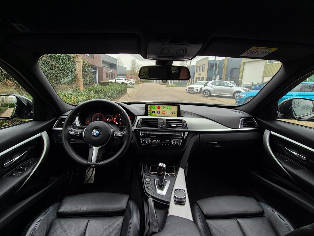BMW 3-serie Touring F31 M Sport Apple CarPlay 6WB virtual da, Automaat, Gebruikt, 1465 kg, Zwart