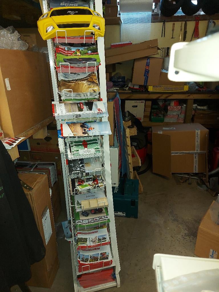 folderrek A4, 200 cm hoog, metaal, wit, Ophalen, Gebruikt
