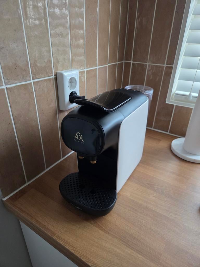 Nespresso koffiezetapparaat, Witgoed en Apparatuur, Koffiezetapparaten, Koffiemachine, Ophalen of Verzenden, Zo goed als nieuw