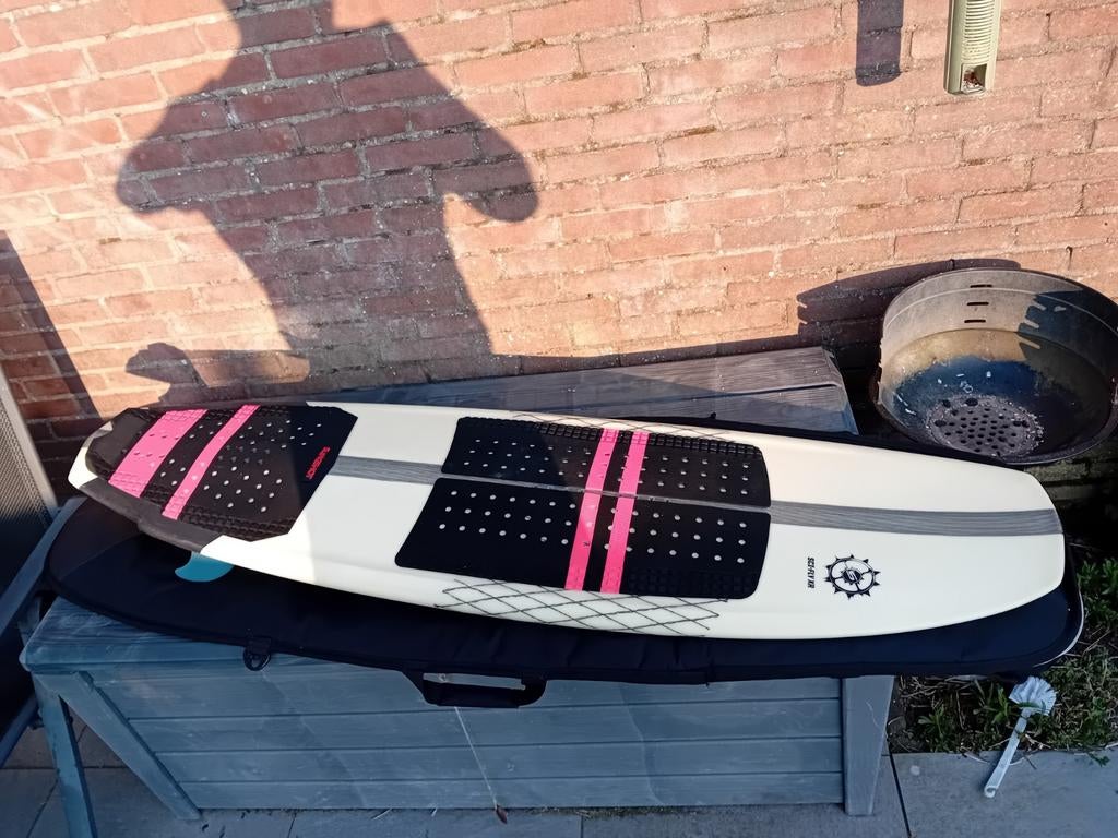 Slingshot Xi-Fly XR 5'4 Kitesurfboard met Boardbag, Watersport en Boten, Kitesurfen, Ophalen, Kiteboard, Zo goed als nieuw, Directional