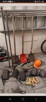Te koop. Wegenbouw gereedschap. In goede staat., Ophalen