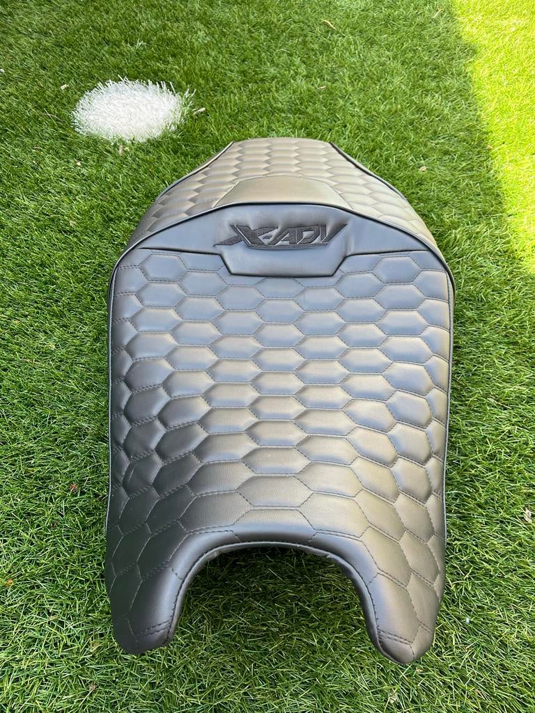 Custom Honda X-ADV Zadel (2025+) + Hoes Achterzitje, Motoren, Ophalen of Verzenden, Gebruikt