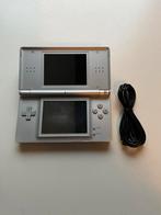 Nintendo ds lite grijs, Spelcomputers en Games, Spelcomputers | Nintendo DS, Ophalen of Verzenden, Gebruikt, Zilver, DS Lite