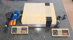 Nintendo 8-Bit, Spelcomputers en Games, Spelcomputers | Nintendo NES, Ophalen of Verzenden, Gebruikt, Met 2 controllers, Met games