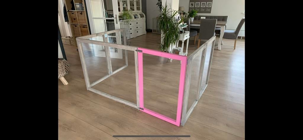 Kittenren /puppyren plexiglas, Dieren en Toebehoren, Ophalen, Zo goed als nieuw