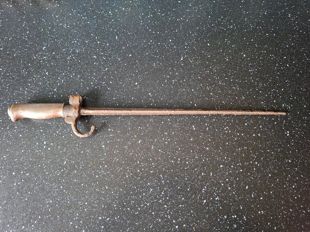 Ww1 wo1 Franse bodemvondst lebel bajonet, Verzamelen, Militaria | Algemeen, Ophalen of Verzenden, Landmacht, Overige gebieden