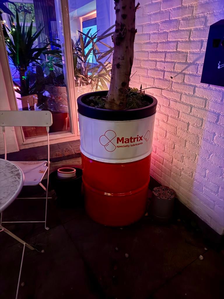 Gratis olieton zonder plant, Tuin en Terras, Vuurkorven, Ophalen, Zo goed als nieuw