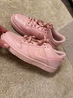 Nike Dunk Low Roze - Maat 38, Kleding | Dames, Schoenen, Ophalen of Verzenden, Gedragen, Roze, Sneakers of Gympen